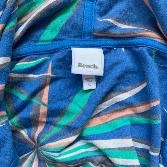 Bench lightweight hoodie - Picture 2 of 3